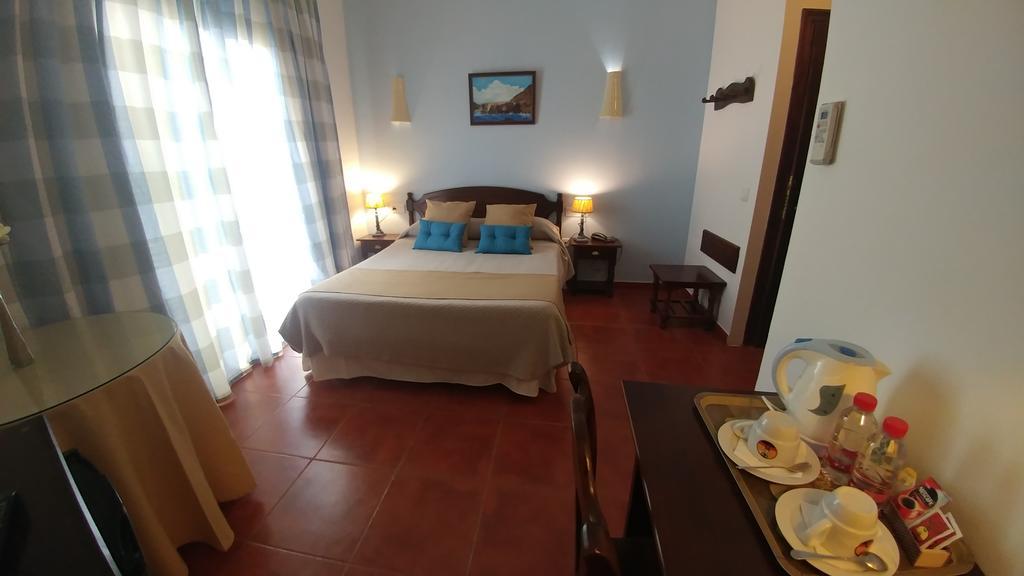 Hotel Las Calas Agua Amarga  Eksteriør billede